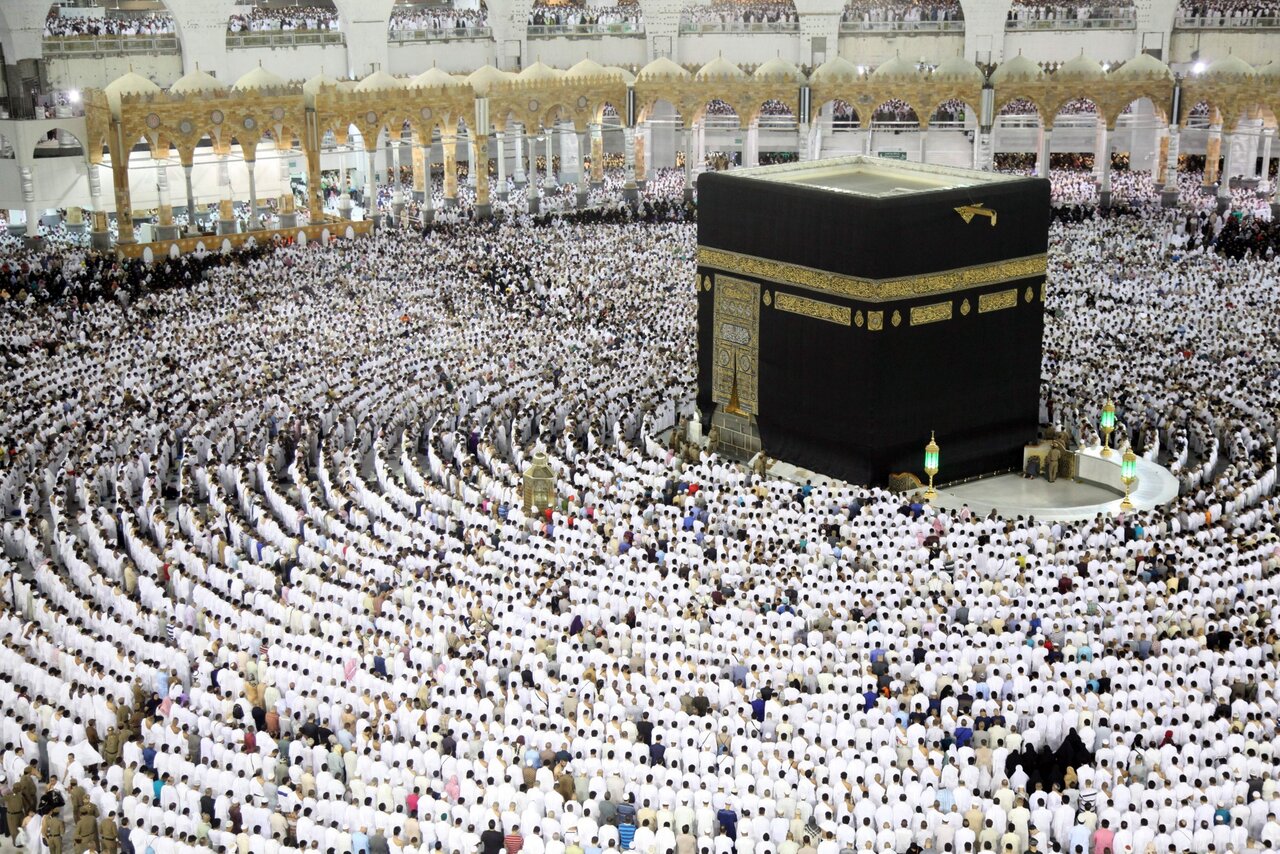 Video: One heart, One direction; Kaaba units us for...