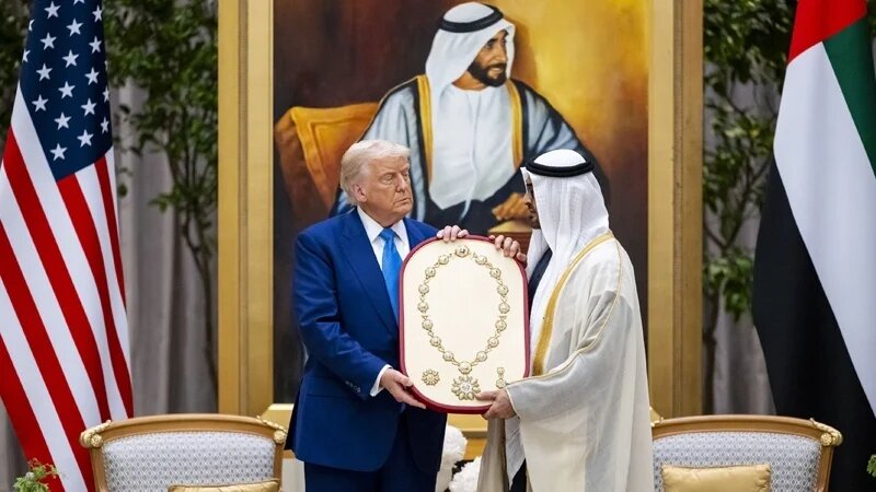 Egyptian analysts condemn Arab leaders for lavish gifts to Trump amid Gaza war