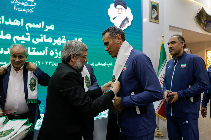 Photos: National Volleyball Team Championship Cup donated to Razavi Shrine Museum
