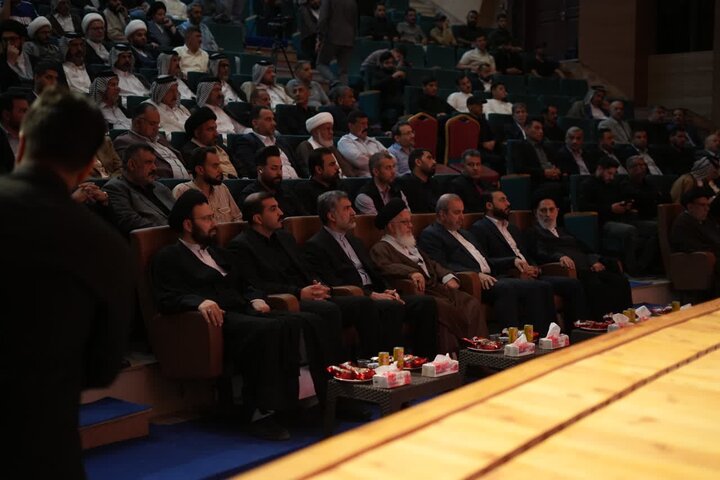 إقامة أمسية تأبينية بمناسبة الذكرى السنوية لاستشهاد السيد إبراهيم رئيسي في النجف الأشرف