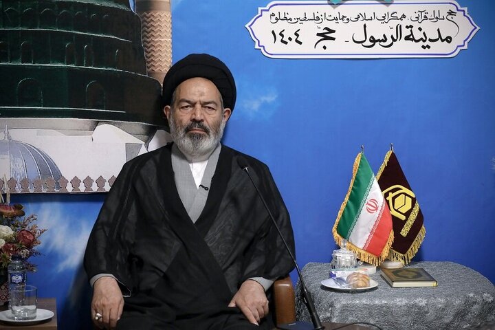 Photos: Members of Nour Quranic convoy meet with Supreme Leader's representative for Hajj and Pilgrimage Affairs