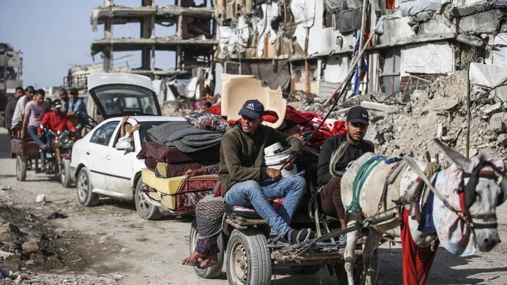 Photos: Palestinians exodus from Jabalia refugee camp
