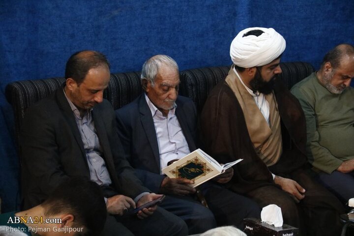 محفل انس با قرآن به یاد شهدای خدمت در اصفهان