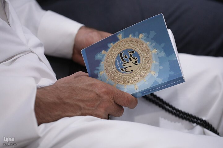 Photos: Hajj pilgrims recite Kumayl Supplication near Prophet’s Mosque in Medina