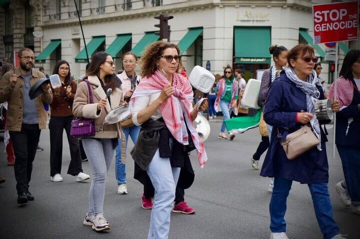 Photos: Demonstration in support of oppressed people of Gaza in Paris