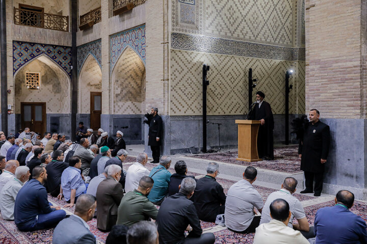 تشرف موکب داران سامرا به حرم مطهر رضوی