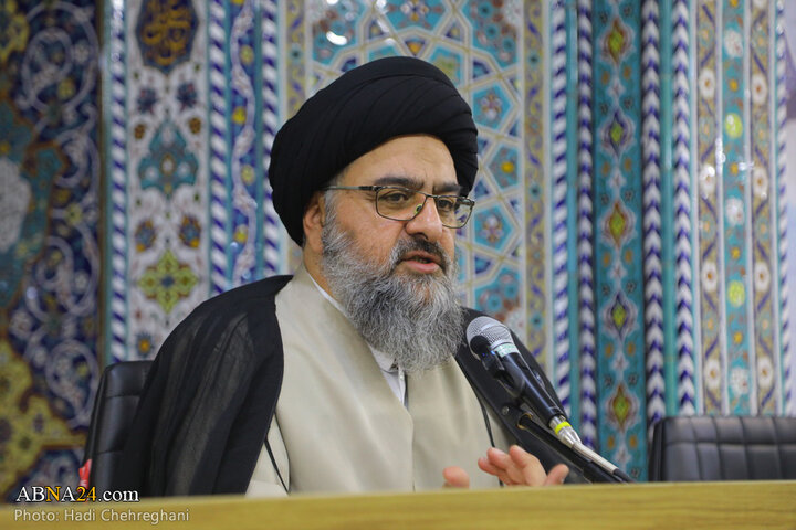 نشست علمی «امام خمینی (س)، حوزه پیشرو و سرآمد و بایسته های فقه کارآمد»