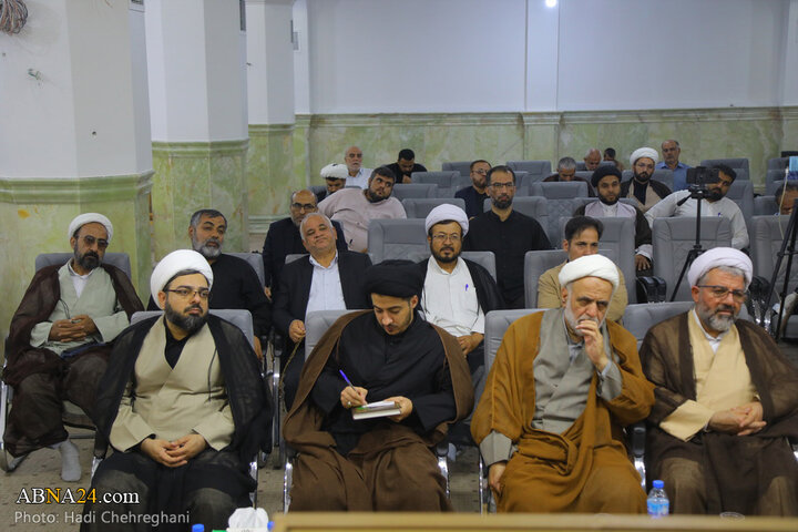 نشست علمی «امام خمینی (س)، حوزه پیشرو و سرآمد و بایسته های فقه کارآمد»