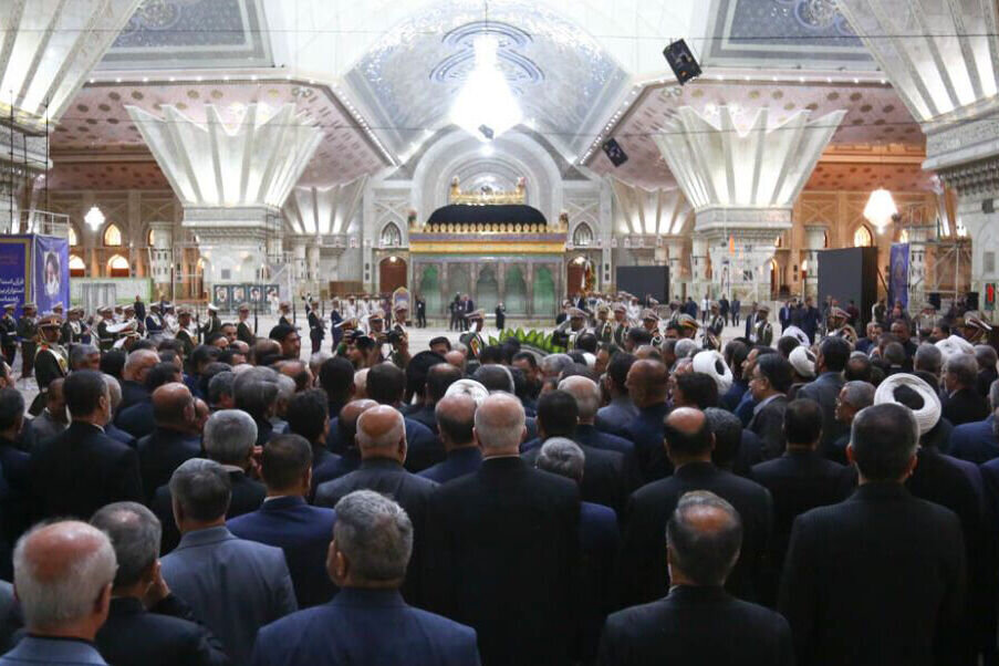 Iranian lawmakers renew commitment to Imam Khomeini’s ideals