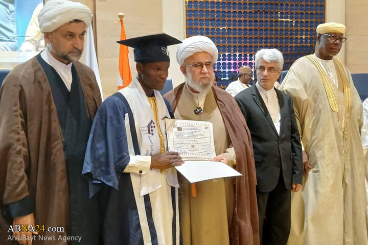 آيين فارغ‌التحصیلی دانشجویان جامعة المصطفي نیجر با حضور دبیرکل مجمع جهانی اهل‌بیت(ع)
