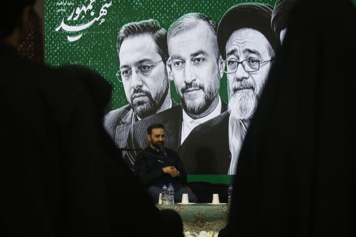 Photos: Special program to commemorate martyrs of Ordibehesht flight held in Tabriz