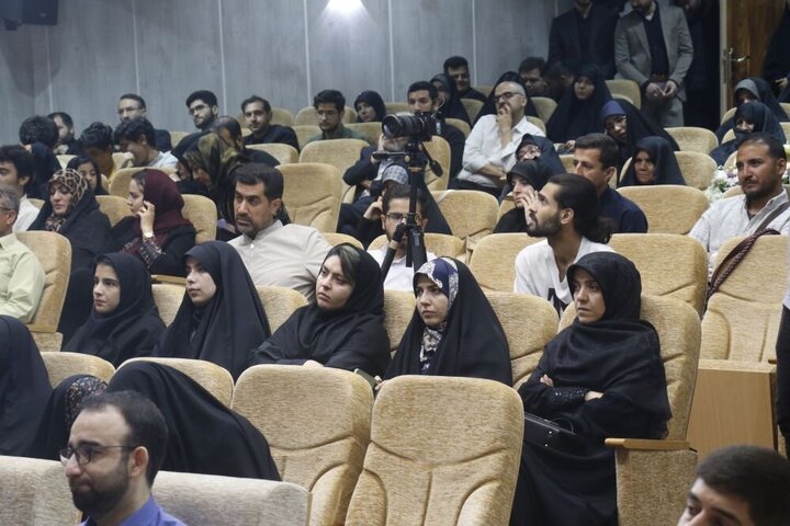 Photos: Special program to commemorate martyrs of Ordibehesht flight held in Tabriz
