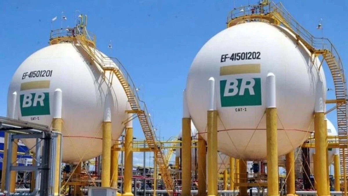 Brazil’s oil unions demand energy embargo on Israel over Gaza war