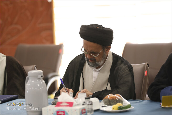 Photos: Pre-session of International Conference on "Arbaeen, Spirituality and Islamic Authority" held in Qom