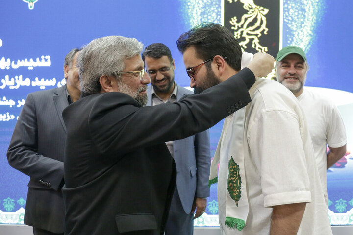 Photos: Crystal Simorgh for Best Film at Fajr Festival donated to Astan Quds Razavi