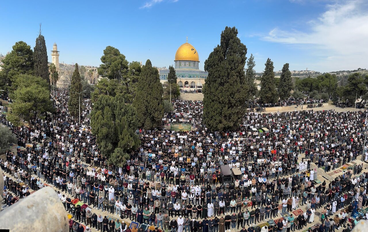 Hamas condemns Israeli settlers’ raid on Al-Aqsa Mosque