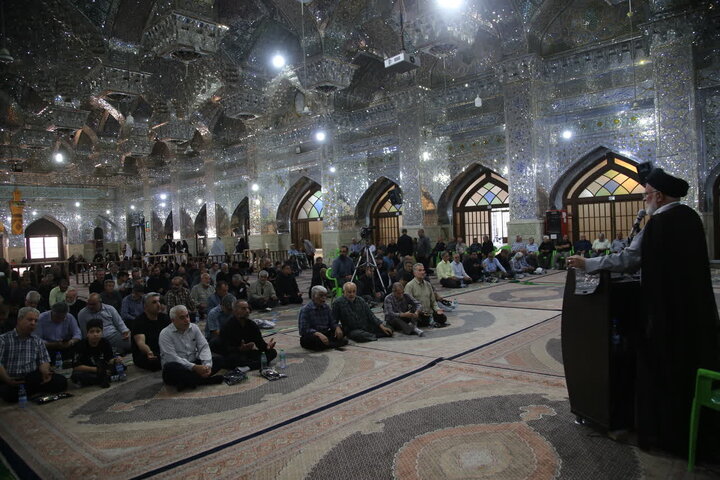 تصاویر| برگزاری مراسم بزرگداشت قاری روشن دل قرآن کریم در آستان مقدس سیدعلاالدین حسین(ع)