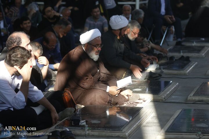 مراسم دعای عرفه در گلزار شهدای تبریز