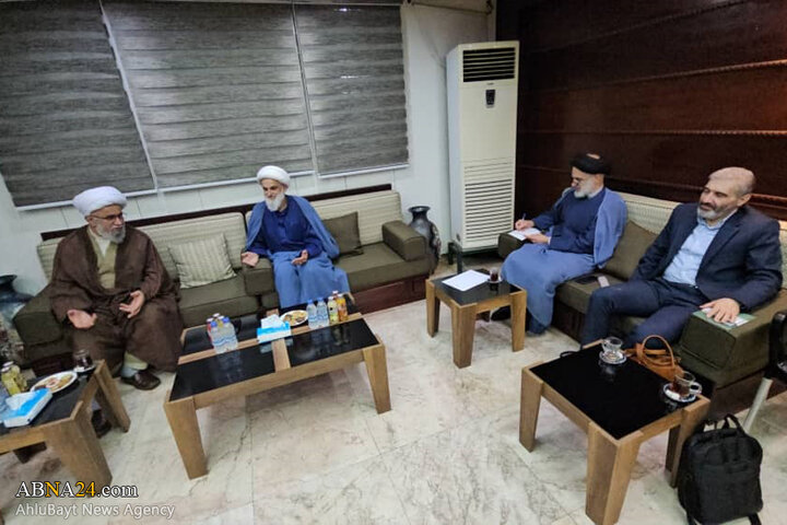 بازدید آیت الله رمضانی از مسئولان مجتمع حضرت زهرا(س) ساحل عاج