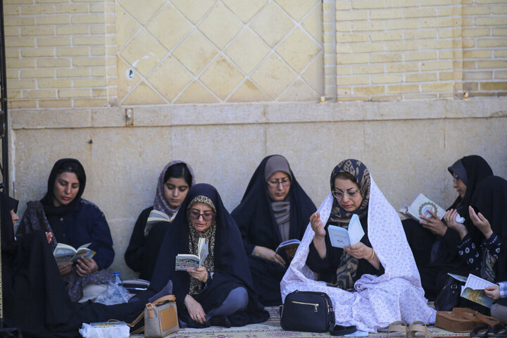 Photos: Arafah prayers ceremony held at Shahcheragh holy shrine