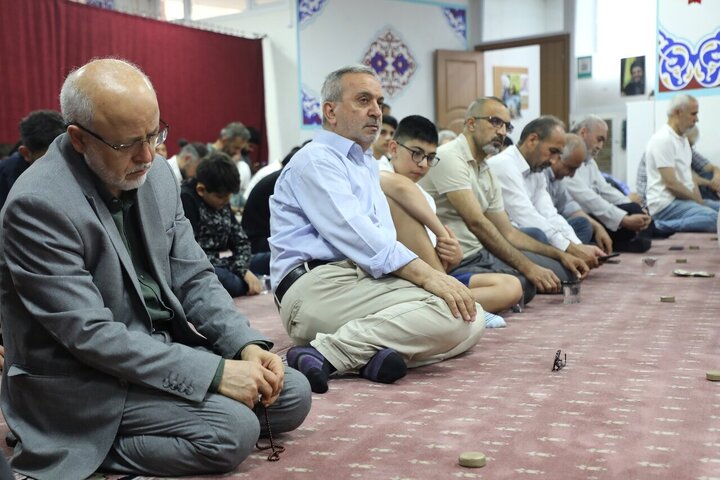 Photos: Eid al-Adha prayers performed at Kawsar Cultural Center, Istanbul, Türkiye