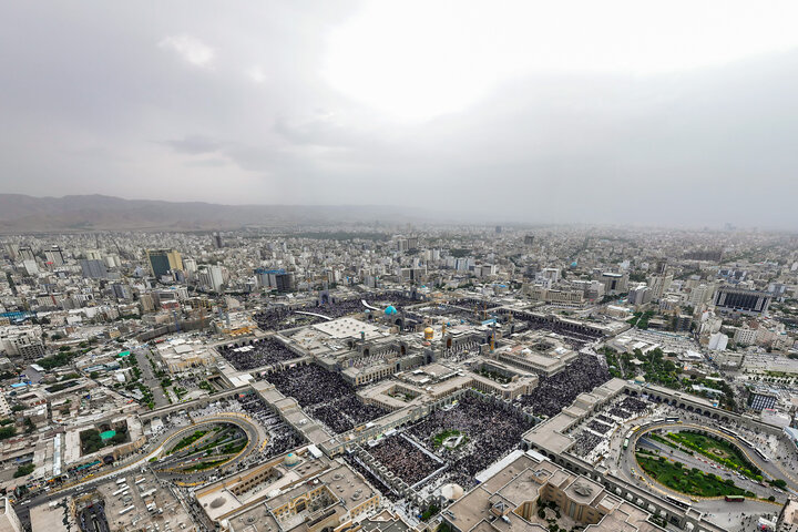Photos: Arafah Prayer recited at Imam Reza Shrine