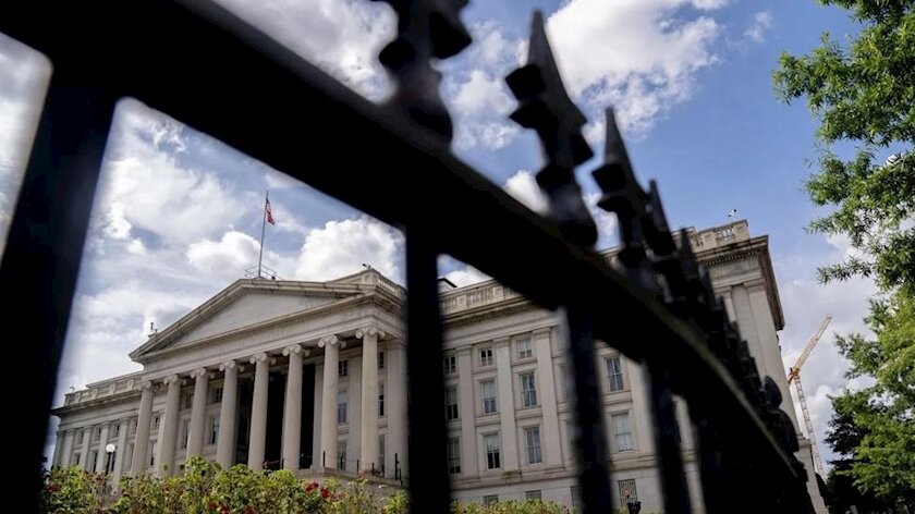 US imposes new sanctions on Iran despite ongoing nuclear negotiations