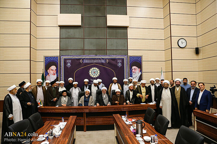 Photos: Group of Iraqi missionaries in Qom meet with Ayatollah Ramazani