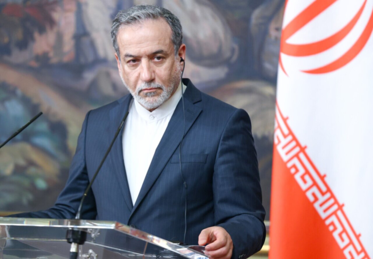 Iranian FM: Defying Leader’s fatwa on nuclear weapons is impossible