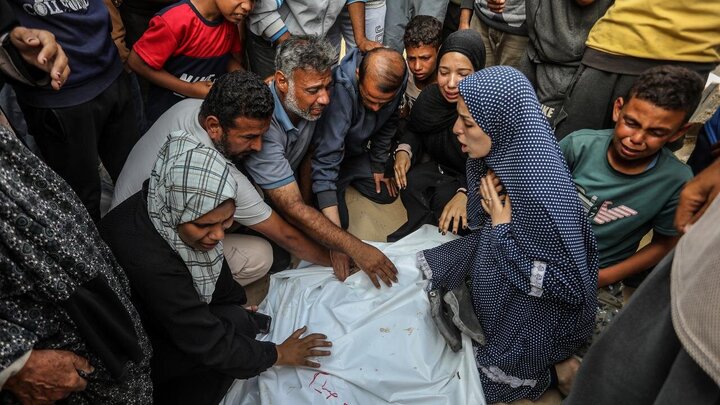 Photos: Zionist military crimes continue in Gaza