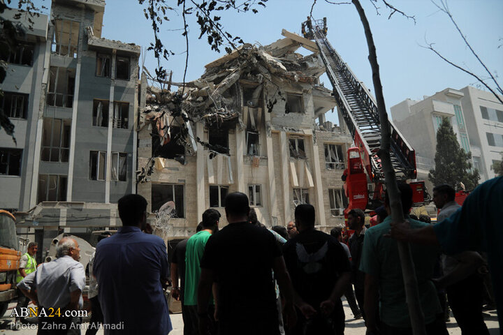 Photos: Zionist Regime strikes on Tehran’s Narmak district