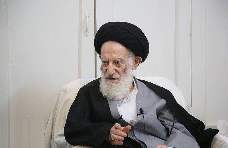 آیت‌الله شبیری زنجانی: حفظ وحدت ملی در این شرایط حسّاس، سلاحی سترگ در برابر تهدیدات است