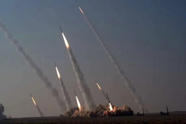 Iran launches new wave of attacks on Israel