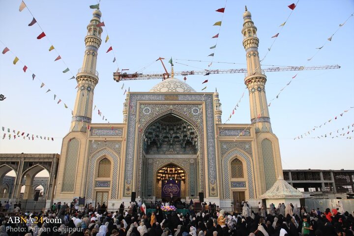 اجتماع غدیریون اصفهان در حرم حضرت زینب خواهر امام رضا(ع)