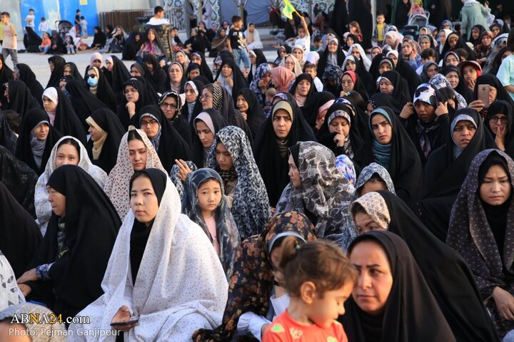 اجتماع غدیریون اصفهان در حرم حضرت زینب خواهر امام رضا(ع)