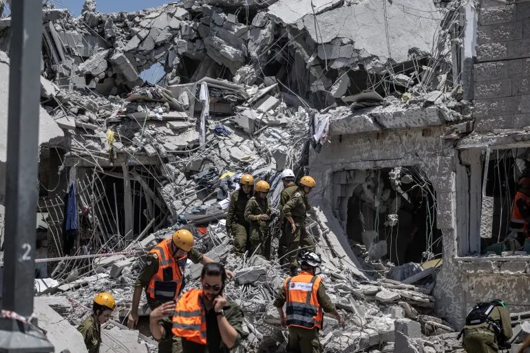 Iran, Yemen launch devastating missile strikes on Israeli targets