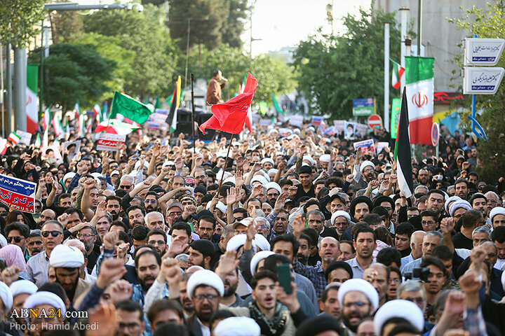 تشییع پیکر ۸ شهید حملات رژیم صهیونیستی در شهر قم