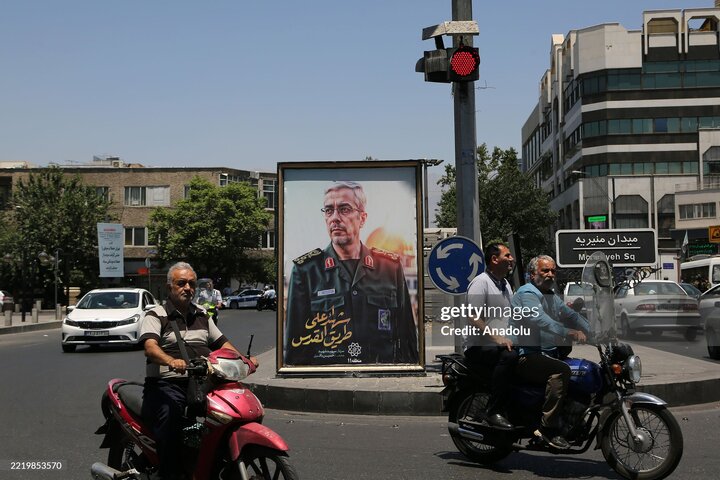 تصاویر فرماندهان شهید سپاه در میادین اصلی شهر تهران