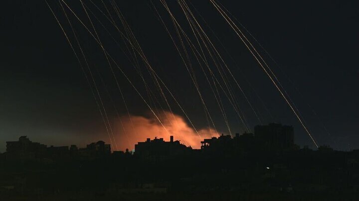 China urges citizens to leave Israel amid escalating conflic