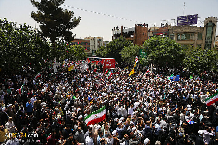 Photos: Funeral ceremony of 5 martyrs of Zionist regime's attacks on "Wrath and Victory" rally in Qom - 1