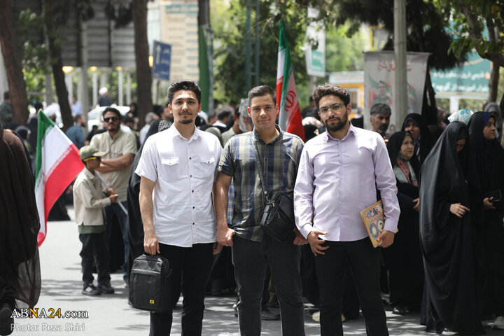 Photos: Funeral ceremony of 5 martyrs of Zionist regime's attacks on "Wrath and Victory" rally in Qom - 2