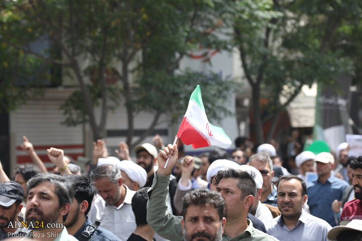 Photos: Funeral ceremony of 5 martyrs of Zionist regime's attacks on "Wrath and Victory" rally in Qom - 2