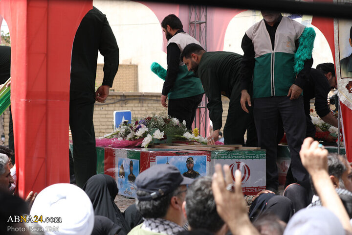 Photos: Funeral ceremony of 5 martyrs of Zionist regime's attacks on "Wrath and Victory" rally in Qom - 2
