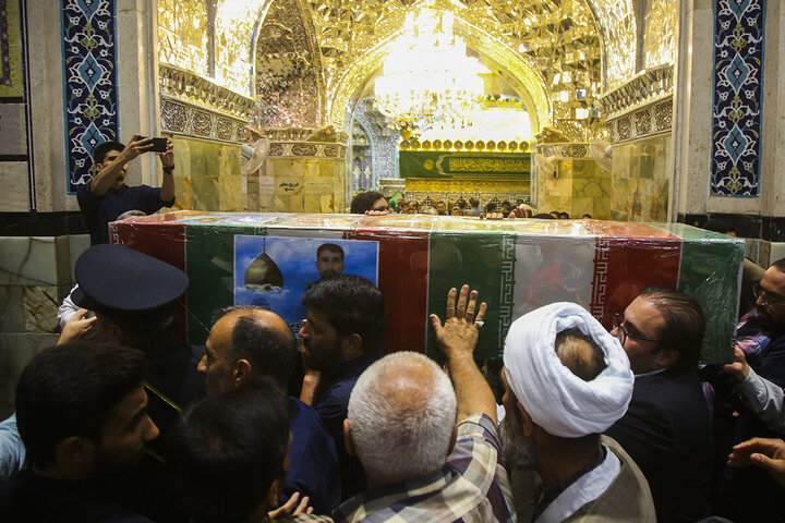 Photos: People of Qom bid farewell to martyrs of Zionist regime's attacks