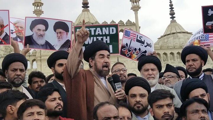 Photos: Demonstration in Lucknow, India, in support of Islamic Republic of Iran