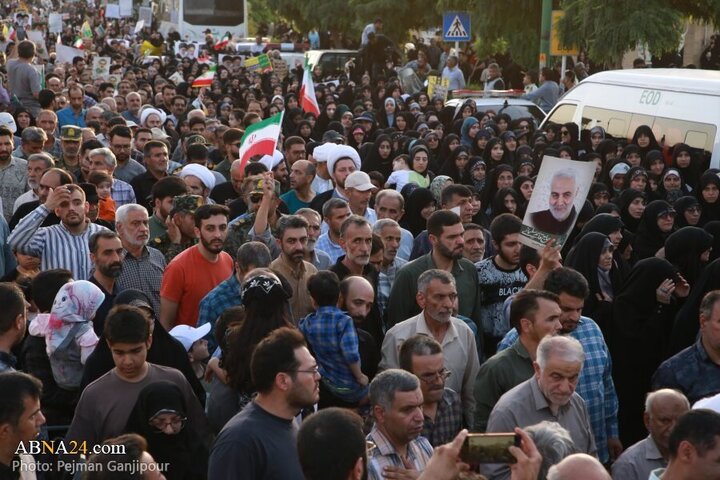 Photos: Funeral of 13 Iranian martyrs over Zionist regime attacks held in Isfahan