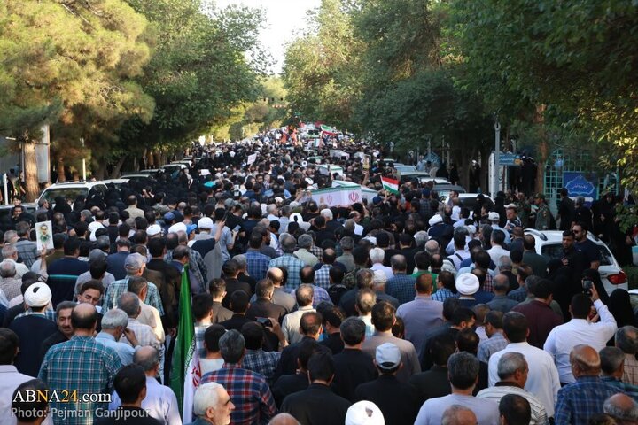 Photos: Funeral of 13 Iranian martyrs over Zionist regime attacks held in Isfahan