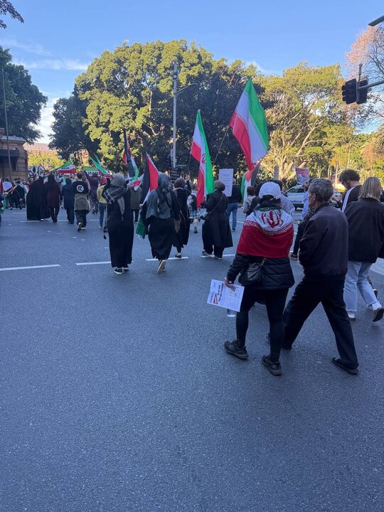 Photos: Afghan immigrants support Iran in Sydney, Australia