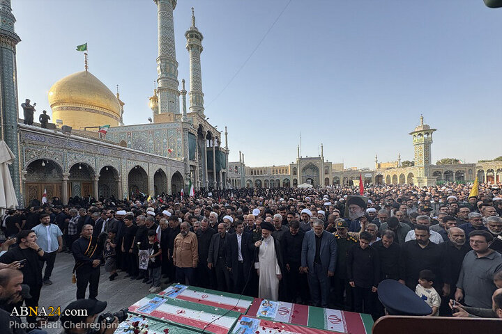 Photos: Funeral ceremony for 8 martyrs of Zionist aggression held in Qom - 2