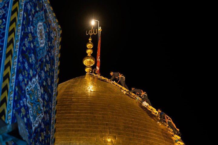 Photos: Dust-cleaning golden dome of Imam Hussain Shrine on eve of Muharram